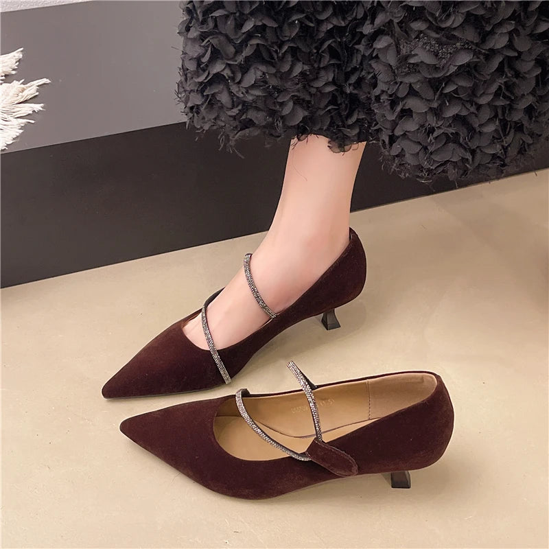 2026 Autumn New Women's Low-Heel Shoes Luxurious Rhinestone Designer Women High Heels Comfortable Outdoor Walking Shopping Shoes