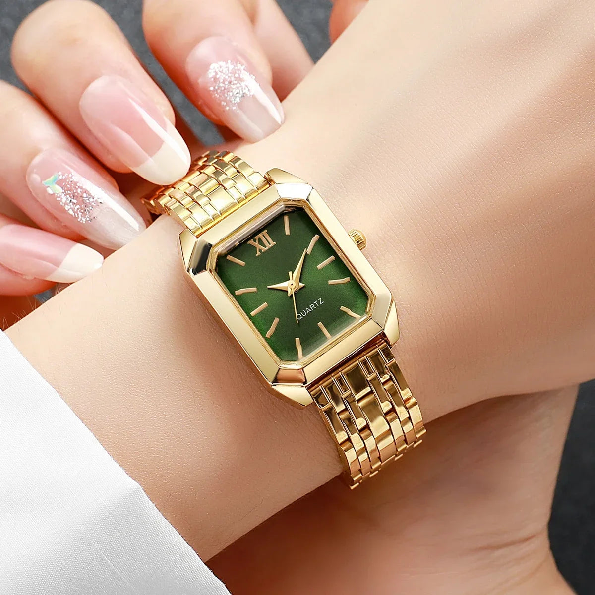 1PCSurprise Mystery Watch Blind Box- Fashion Rectangle Women Quartz Wristwatch Reloj Mujer(Without Box)