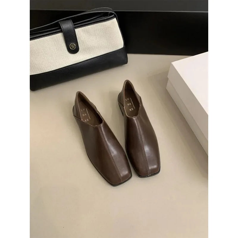 Retro Square Head Flat Leather Shoes Women's Casual Slip-On Soft Leather Flats Korean Sle Autumn Winter Low Heel Loafers