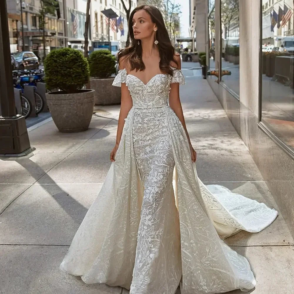 Luxury Off Shoulder Sweetheart Mermaid Wedding Dress Detachable Robe Elegant Lace Decal Garden Bride Dress Customized