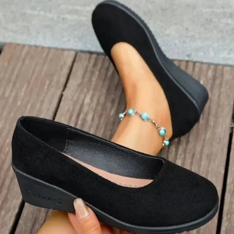 Women's Comfortable Round Toe Slip-On Shoes Soft Bottom Wedge Heel Velvet Upper Spring Autumn New Style Casual Shoes
