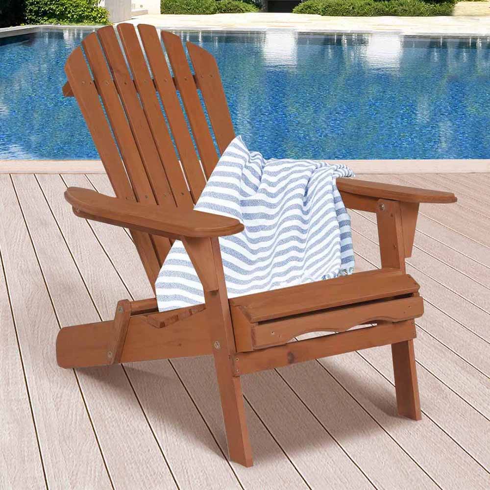 Wooden, foldable garden chair